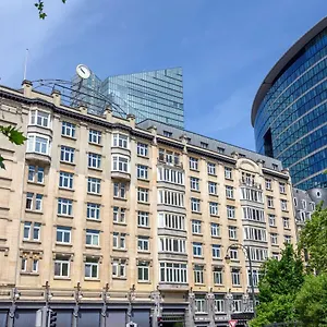 Doubletree By Hilton Brussels בלגיה